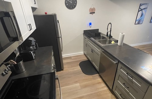 Tallahassee Apartment | Centrally Located 2bd/1.5 Bath Apartment Mins Away from FSU/FAMU/TSU