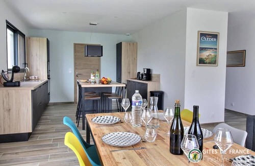 Cleder House | New house with all comforts