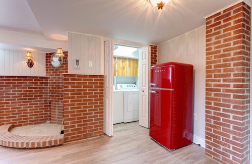 Laval-des-Rapides House | 4 Beds Entire House Free Wifi Two Parking