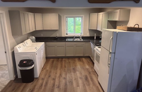 Middlesex House | Charming River Retreat in Naples Ny