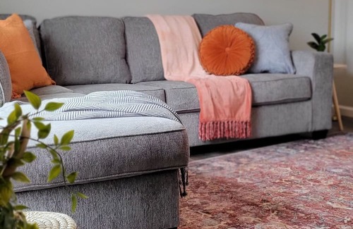 Firestone Park House | Unwind in Style at Retreat Haven: 5-bedroom 2 bath house in Akron