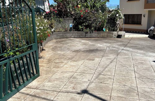 Sao Roque House | Charming 2-bedroom house in delightful Funchal with WiFi