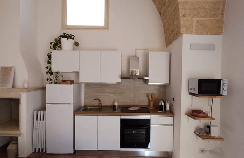 Specchia Apartment | Apartment 'Dimora Stella Celeste' with Wi-Fi and Air Conditioning