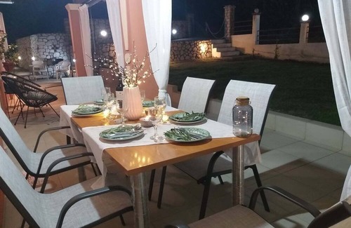 Antipernoi Villa | Villa 'Casa Di Helena Luxury Corfu' with Mountain View, Wi-Fi and Air Conditioning