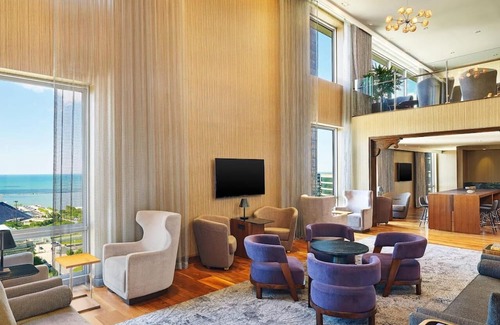 Downtown Cleveland Apartment | 3 Stylish Rooms w/City Views in DT Cleveland - Near RnR HoF