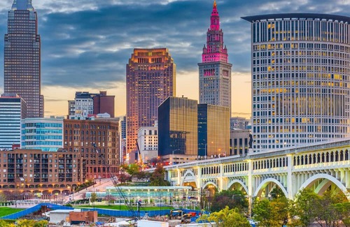 Downtown Cleveland Apartment | 3 Stylish Rooms w/City Views in DT Cleveland - Near RnR HoF