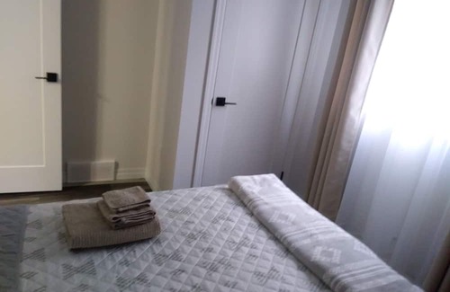Strathroy House | 2 Bedroom - Comfy Space (Main Floor Only)