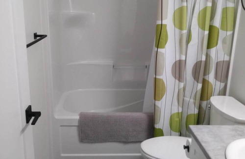 Strathroy House | 2 Bedroom - Comfy Space (Main Floor Only)