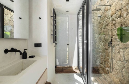 Nea Skioni Villa | Design Villa in Haldiki met Prive Zwembad en Prachtig Uitzicht op zee