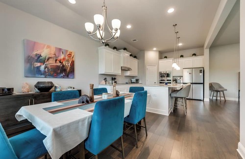 Keene House | Classy 2334 square foot Luxurious Home