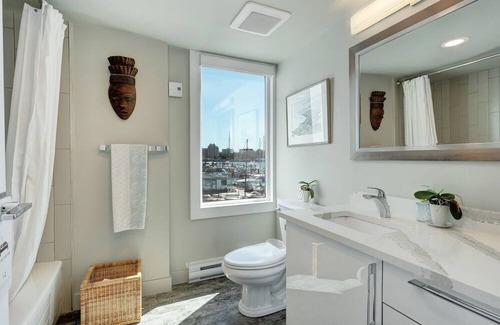 Inner Harbour Condo | Harbour View Executive Suite – Unparalleled Views in Victoria!