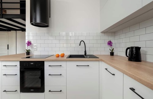 Srodmiescie Apartment | Cozy Studio in Łódź by Renters