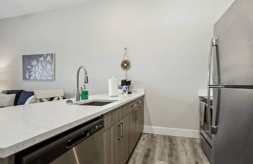 Highlands - Perkins Condo | #3E Comfy 1 bed close to LSU Stadium