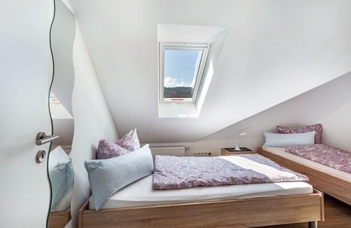 Ortsmitte Apartment | Apartment 'Appartment Sarina 2' with Mountain View, Balcony and Wi-Fi