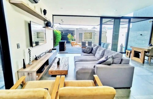 Recreio dos Bandeirantes House | Casa de Luxo com Sauna no Recreio dos Bandeirantes