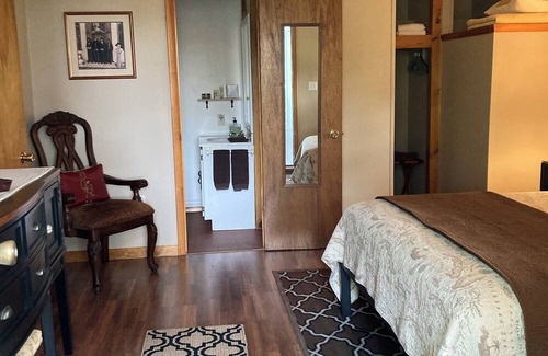 Lodi Bed & Breakfast | Private Room in B&B on Seneca Lake Wine Trail