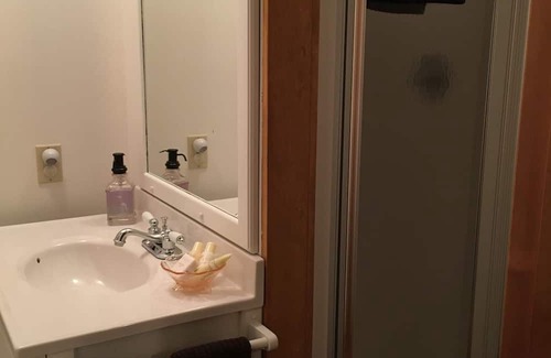 Lodi Bed & Breakfast | Private Room in B&B on Seneca Lake Wine Trail