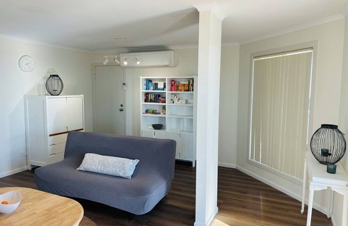 Normanville House | Escape to Nellie's Hideaway and experience a stay at a beautiful vacation home.