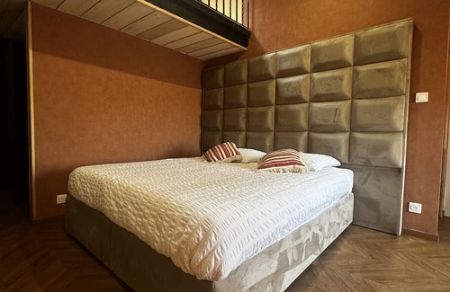 Collias House | Holiday Home 'Pont Du Gard - Maison, Spa' with Mountain View, Wi-Fi and Air Conditioning