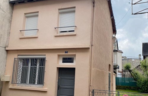 Brive-la-Gaillarde House | House in the heart of the historic center with garden and free parking