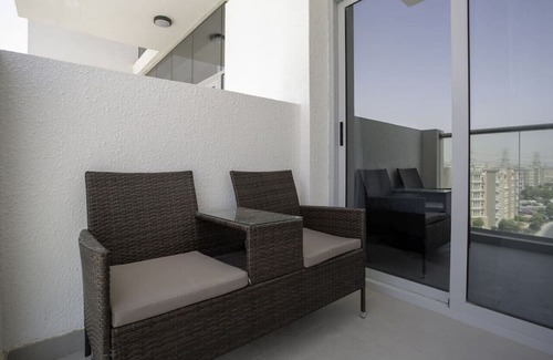 Discovery Gardens Apartment | Luxury Studio 5 mins from Ibn Batuta!