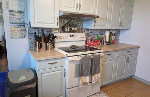 Belle River House | Experience Coastal Serenity at Our Cozy Belfast Oasis!