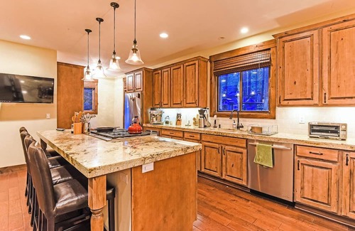 Incline Village Villa | Beautiful Villa in North Lake Tahoe, 7 Minute Drive to Crystal Bay
