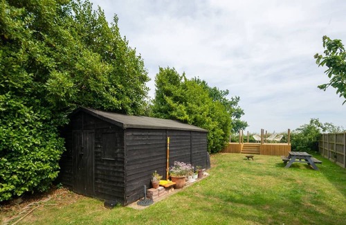 Herne Bay House | *NEW* Coastal Family House | Pass the Keys