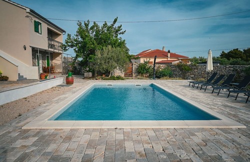 Pirovac Apartment | Apartment B&B Linda - with pool: R2(4) - Pirovac, Riviera Sibenik, Croatia