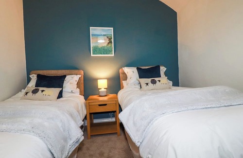 Fivelanes Cottage | ALWAYS, pet friendly, character holiday cottage in Five Lanes