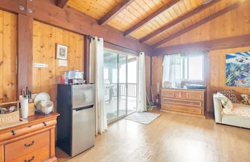 Captain Cook House | Serenity Hale on Kona Coast with spectacular ocean view