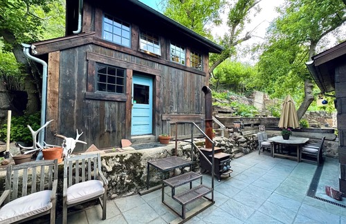 Eldorado Springs Ski Chalet | Eldo Chalet-Mountain tiny-home w/ crazy access to Eldo Canyon St. Park & Boulder