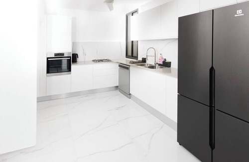 Netanya Apartment | Appartement 100m² Entièrement Rénové Harav Kook 5mn du Kikar et Plage