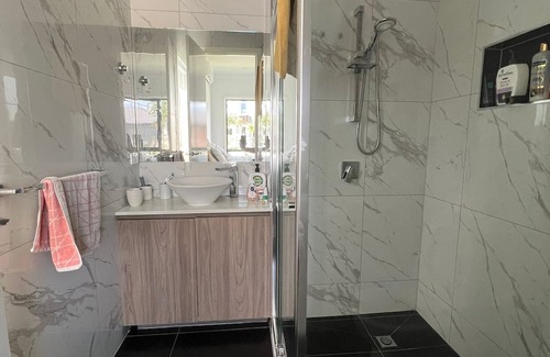 Mickleham House | A Brand New and very cozy house for all kind of Travellers.