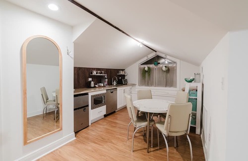 Covington Apartment | Lovely Loft Apartment right in the middle of downtown Covington, Louisiana!