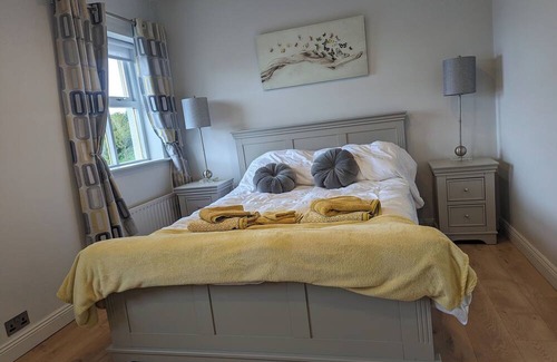 Westport Cottage | Stunning Town house located in the heart of Westport Quay
