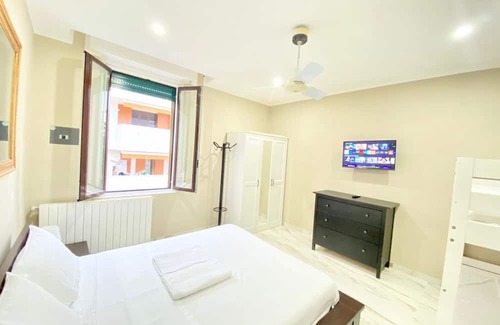 Milan Apartment | Modern, between Metro and Linate Airport