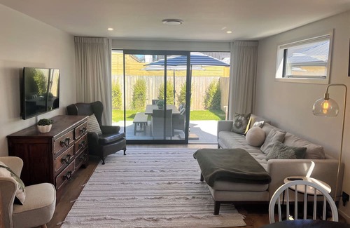 Kawarau Falls House | Set nestled at the foot of the Remarkables Mountain Range your retreat awaits!