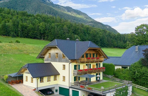 Ried Apartment | Ferienwohnung 2 für 2-4 Personen - Haus Hödlmoser Ried