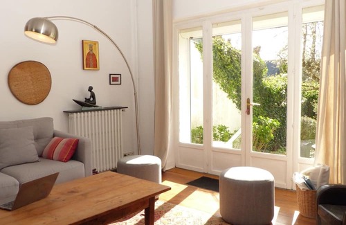 Bono House | Maison Familiale Avec Piscine, Proche du Port