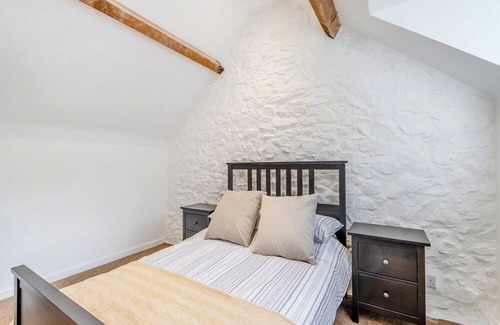 St Davids Cottage | Picked for its superb location close to the Cathedral and only a 30 minute walk to the beach.
