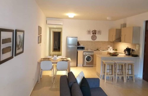 Oroklini Apartment | Horizon Luxury Apartment