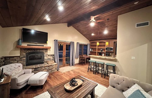 Mountain Center Cabin | Mountain Cabin Retreat on Equestrian Estate