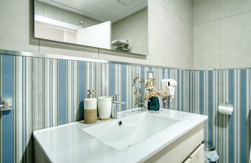 Cabo de las Huertas Apartment | Apartment 'Mar 9' with Private Terrace, Wi-Fi and Air Conditioning