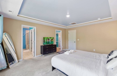 Northeast Raleigh House | Stylish & Central Townhome in the Heart of Raleigh