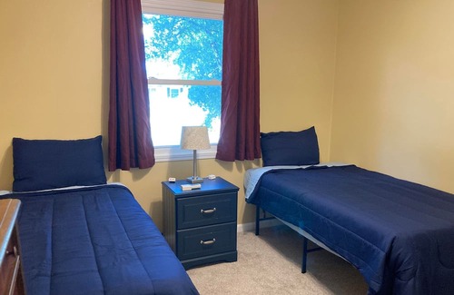 Ellettsville House | Charming 3-bedroom house in Ellettsville w/ Fiber internet & backyard fire pit