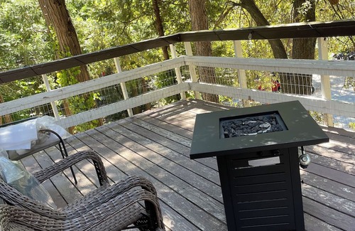 Crestline Cabin | Cozy 2-bedroom cabin in lovely Crestline with WiFi, AC, gated yard and patio.