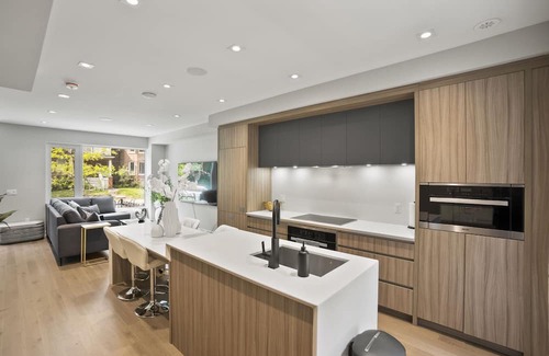 Church and Wellesley House | Stunning Toronto Home in Heart of the City!