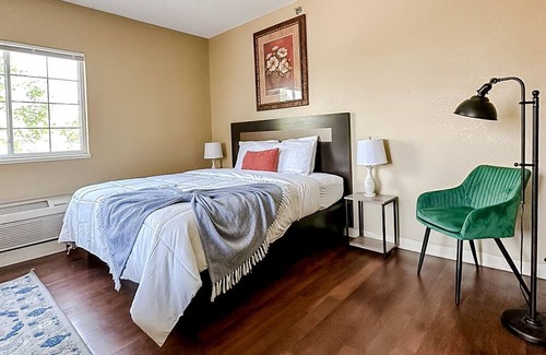 Wichita Apartment | Sleepover: Memorable Studio - Downtown Wichita