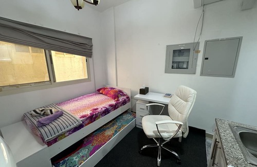 Al Sabkha Apartment | The Regal Residency Studio, 1 Minute Walking Distance from Gold Souk